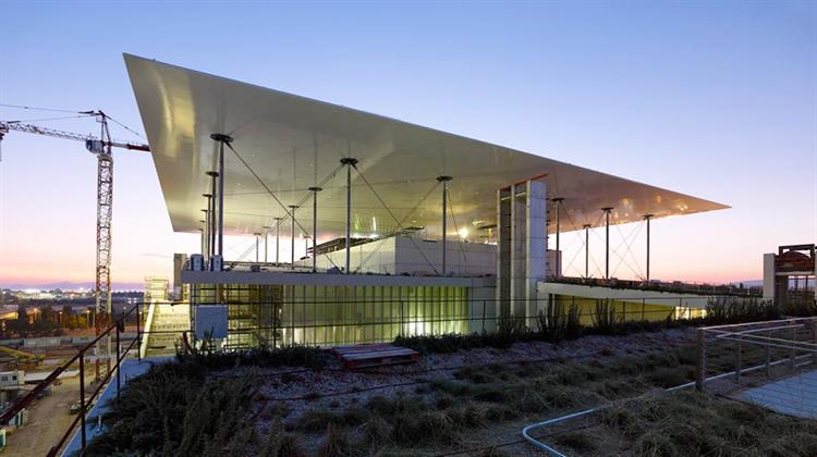 Ενα «Φύλλο Χαρτί» που Ζυγίζει 4.400 Τόνους