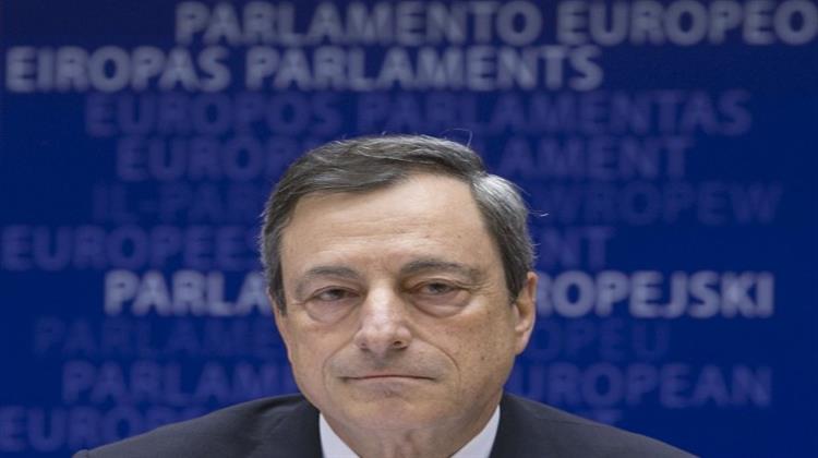 Ντράγκι: Η Επαναφορά του Waiver για τα Ελληνικά Ομόλογα Εξαρτάται από την Εφαρμογή του Προγράμματος Προσαρμογής