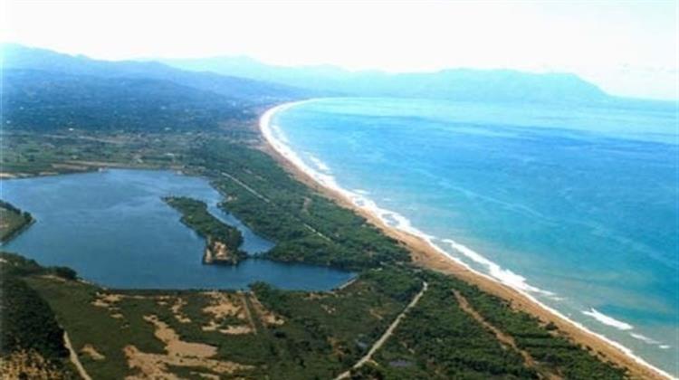 Με Τοπικούς Φορείς για τον Κόλπο της Κυπαρισσίας Συναντήθηκε ο Τσιρώνης