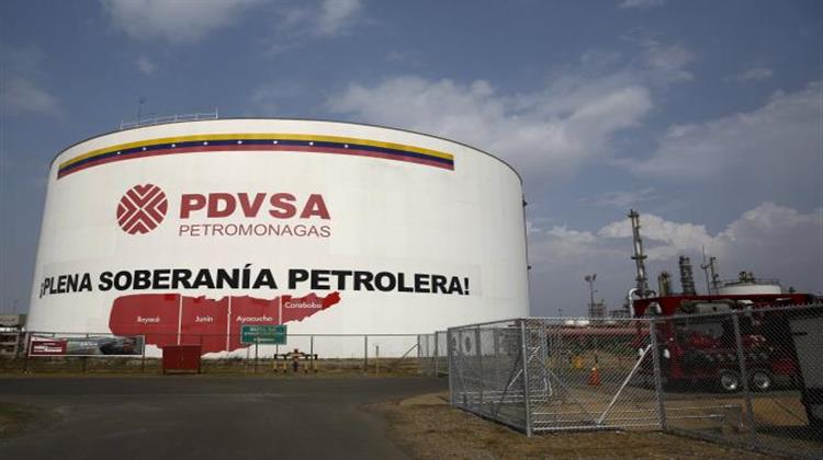 Μείωση της Παραγωγής Πετρελαίου στη Βενεζουέλα Λόγω Έλλειψης Ρευστότητας