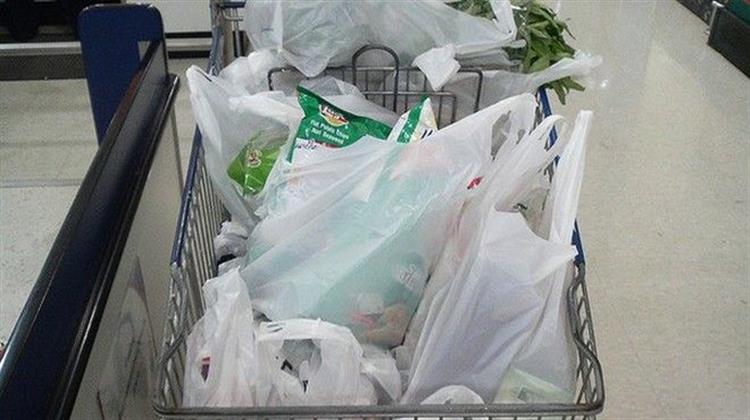 Ελλάδα: Πανευρωπαϊκή «Πρωτιά» στην … Κατανάλωση Πλαστικής Σακούλας