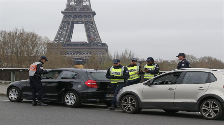 Τα Αυτοκίνητα θα Κυκλοφορούν στο Παρίσι Μόνο με Ειδική Σήμανση Ότι Δεν Ρυπαίνουν