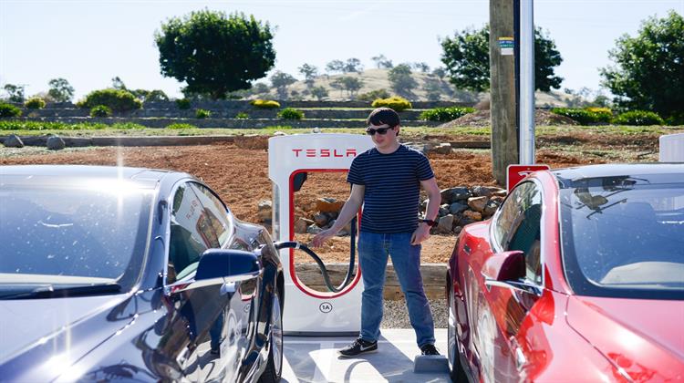Αυστραλία: Διαπραγματεύσεις της Tesla με την Spotless Group για την Εγκατάσταση Χιλιάδων Σταθμών Φόρτισης Ηλεκτρικών Αυτοκινήτων