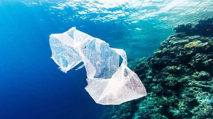 Κίνδυνος για τη Μεσόγειο τα Πλαστικά