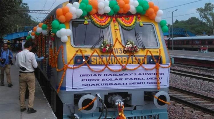 Η Ινδία Παρουσιάζει το Πρώτο Ηλιακό Τρένο