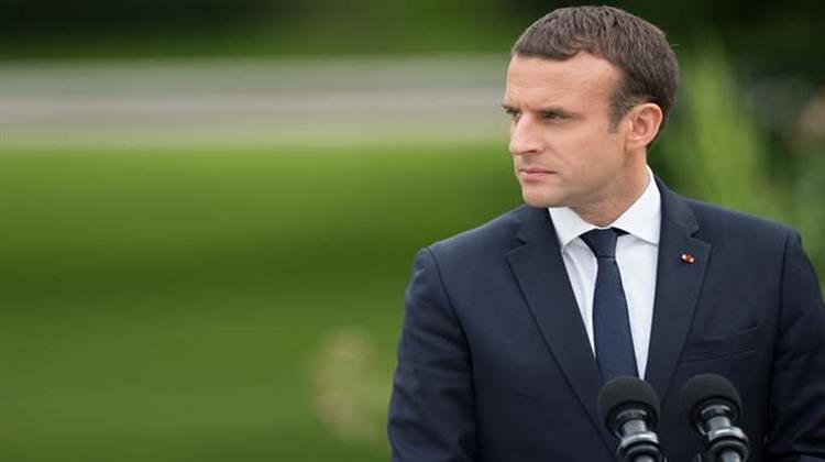 Macron Offers to Mediate Between Kurds and Baghdad