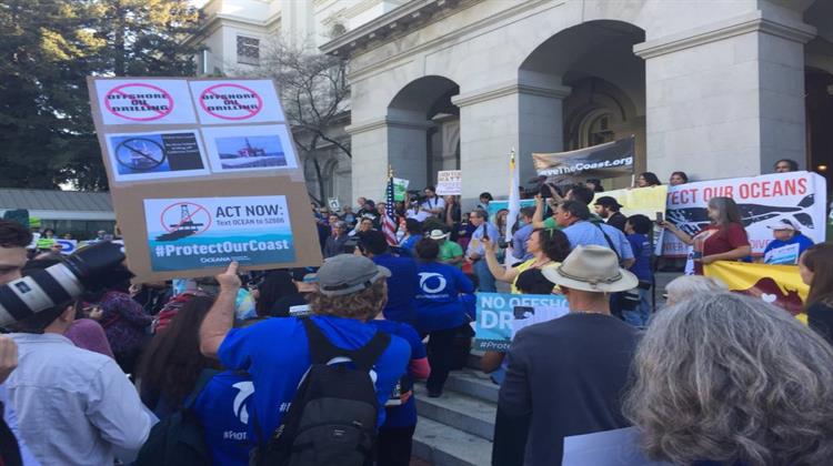 Καλιφόρνια: Διαδήλωση Kατά του Σχεδιασμού Τραμπ για Ενεργειακή Εκμετάλλευση Παράκτιων Περιοχών