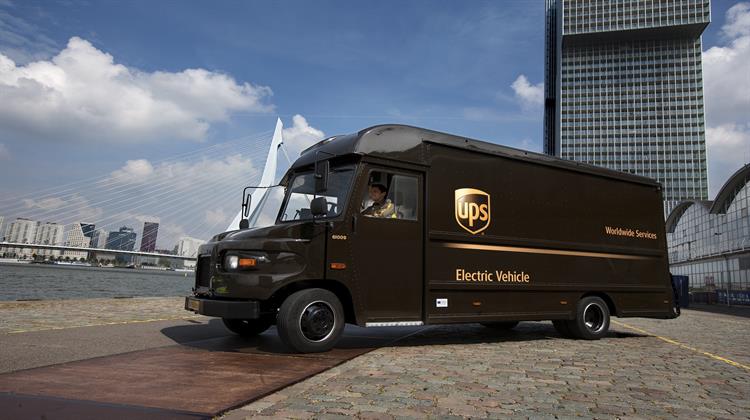 Η UPS Αλλάζει σε «Έξυπνο» Δίκτυο Ώστε να Φορτίζει Ταχύτερα τον Ηλεκτρικό της Στόλο στο Λονδίνο