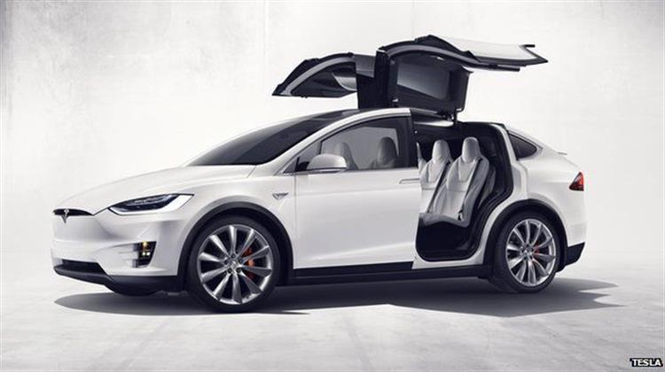 Σε Περιπολικό Μετατρέπεται το Tesla Model X στην Ελβετία