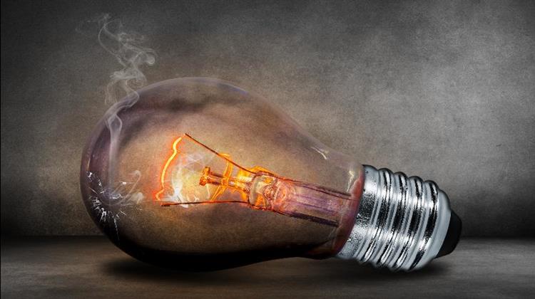 New EU Lightbulb Rules Save Households Energy and Reduce CO2 Emissions