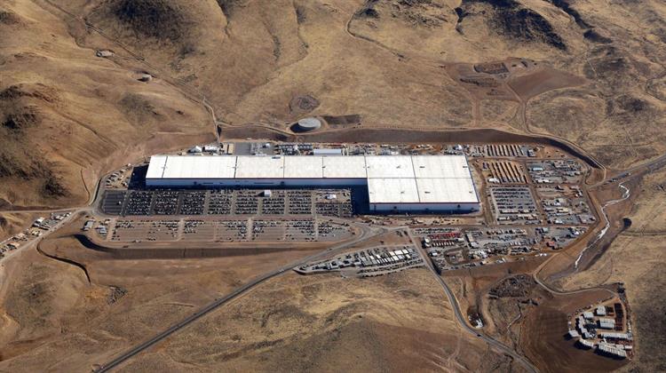 Τα Προβλήματα της Tesla Παγώνουν τα Σχέδια Κατασκευής του Gigafactory 1