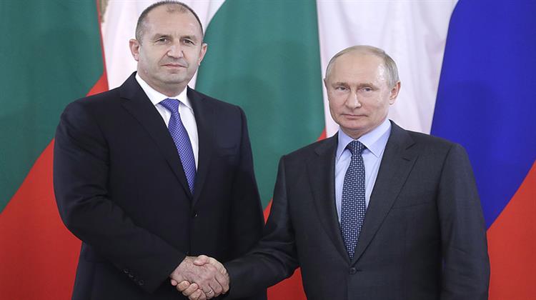 Αγία Πετρούπολη: Ευελιξία στις Ενεργειακές Τιμές Ζήτησε Από τη Μόσχα ο Βούλγαρος Πρόεδρος - Καρφιά Πούτιν για τις Εισαγωγές Αμερικανικού LNG