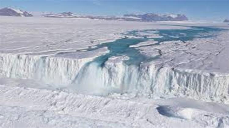 Συρρικνώνονται για Αγνωστο Λόγο οι Θαλάσσιοι Πάγοι της Ανταρκτικής