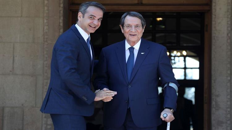 Εν Πορεία προς την Κύπρον