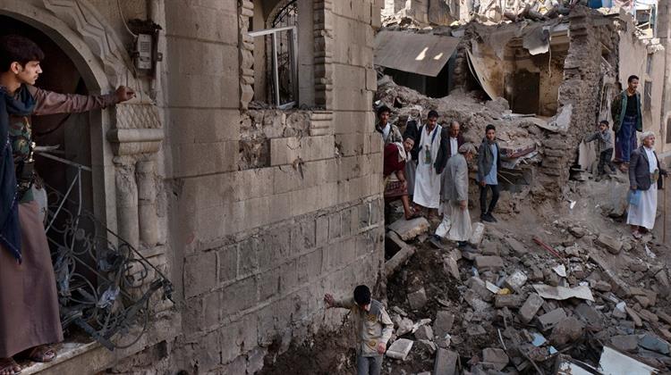 Υεμένη: Οι Αντάρτες Χούτι Ισχυρίζονται Ότι Χτύπησαν με Drone Πετρελαϊκές Εγκαταστάσεις στη Σαουδική Αραβία