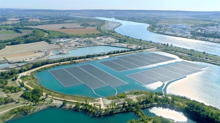 Στη Γαλλία Κατασκευάστηκε η  Μεγαλύτερη Πλωτή Φωτοβολταϊκή Μονάδα στην Ευρώπη