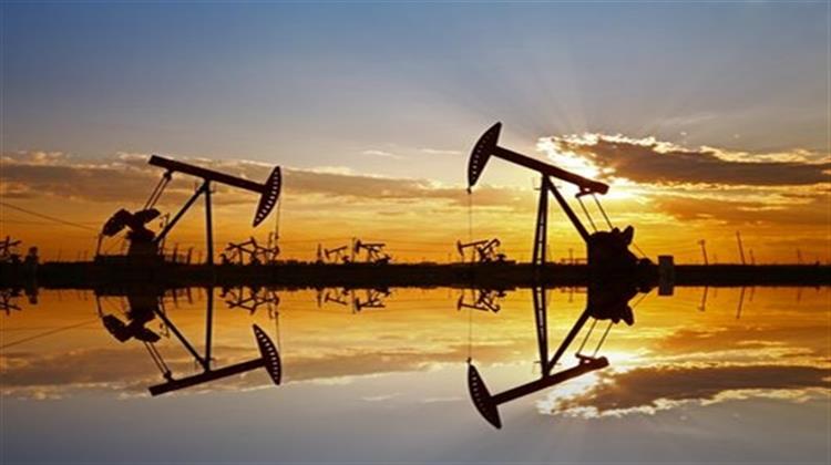 Σε Πτωτικό Σπιράλ οι Τιμές του Πετρελαίου- Χαμηλό 16ετίας για τις Τιμές της Βενζίνης στις ΗΠΑ