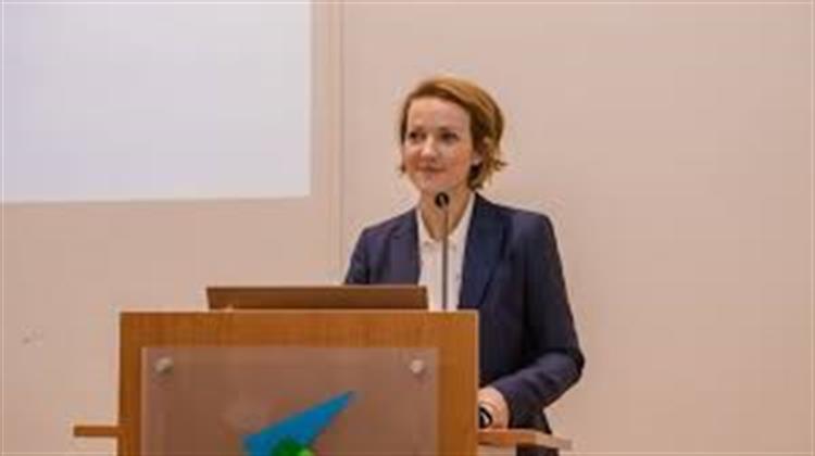 Αλεξάνδρα Σδούκου: Απλοποιούμε κι Άλλο την Αδειοδότηση των ΑΠΕ, Ανοίγουμε Νέες Αγορές