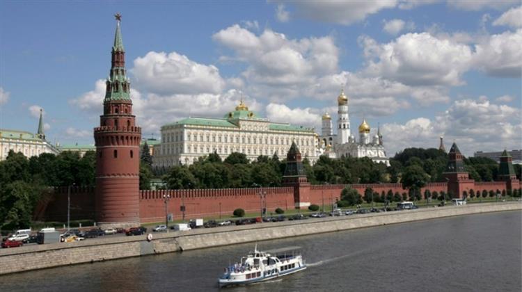 Κρεμλίνο: Υποβαθμίζει τη Σημασία των Κυρώσεων ΗΠΑ-ΕΕ Αλλά Υπόσχεται να ...Ανταποδώσει