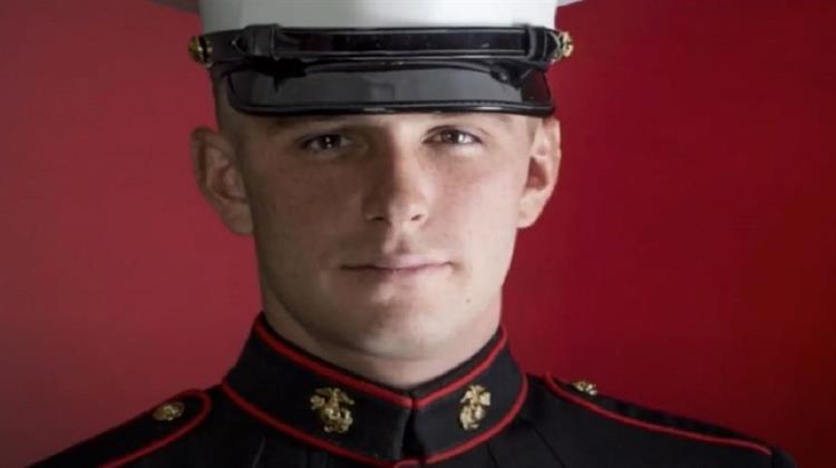 Ο Μπάιντεν Καλωσορίζει την Απελευθέρωση Πρώην Αμερικανού Πεζοναύτη που Κρατείτο στην Ρωσία