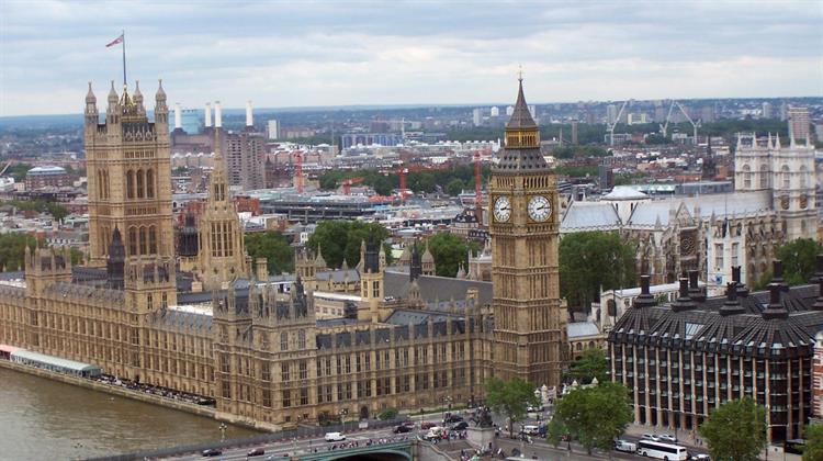 Βρετανία: Απαγόρευσε Όλες τις Εξαγωγές Υπηρεσιών προς τη Ρωσία - Κυρώσεις σε 63 Πρόσωπα και Οργανισμούς