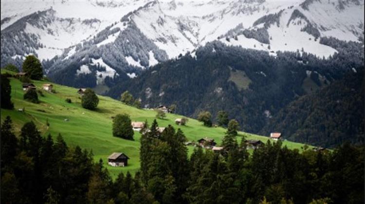 Ελβετική Έρευνα: Οι Λευκές Άλπεις Πρασινίζουν Λόγω της Κλιματικής Αλλαγής