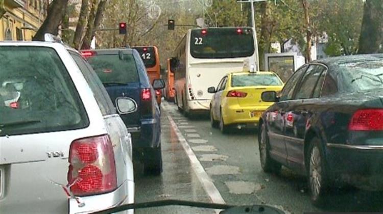 Ο Πληθωρισμός στην Αλβανία και οι Τιμές των Καυσίμων Φτάνουν σε Ιστορικά Υψηλά Επίπεδα