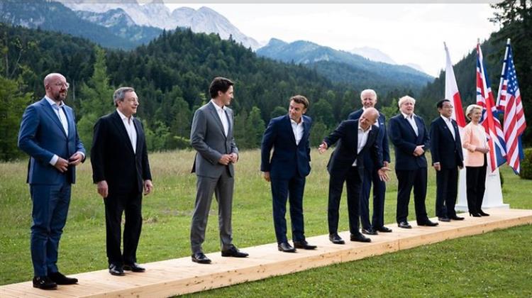 Η G7 Στοχεύει τη Ρωσία με το Ανώτατο Όριο Τιμών στις Εξαγωγές Πετρελαίου