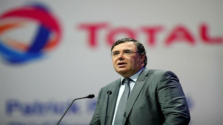 Patrick Pouyanné: Ο Grand Patron της TotalEnergies Δεν Διστάζει να Παίζει σε Δύο Ταμπλό