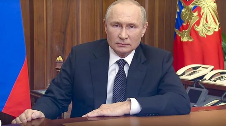 Μετρητά από Kρατικές Eταιρείες και Mεγάλες Bιομηχανίες Zητά ο Πούτιν