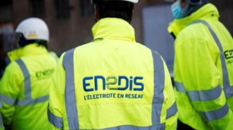 Γαλλία: H Καταιγίδα Ζεράρ Άφησε 75.000 νοικοκυριά Χωρίς Ηλεκτρικό Ρεύμα