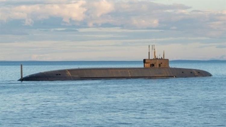 TASS: Το Νεότερο Πυρηνικό Υποβρύχιο της Ρωσίας Πλέει προς Προσωρινή Βάση στην Αρκτική