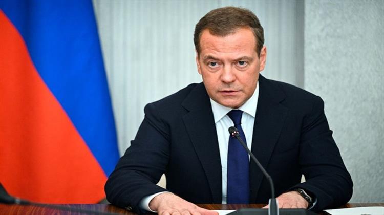 Ο Μεντβέντεφ Απειλεί με Πυρηνικό Πόλεμο αν Ηττηθεί η Ρωσία