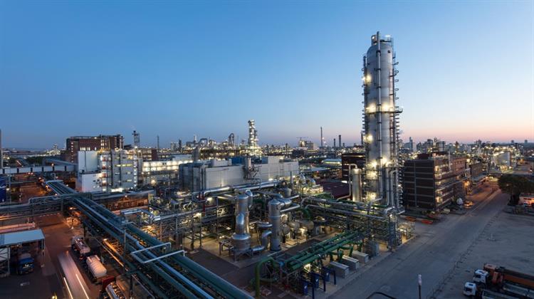 Η Γερμανική Βιομηχανία Χάνει Ολοένα και Περισσότερο την Εμπιστοσύνη της στο Κράτος