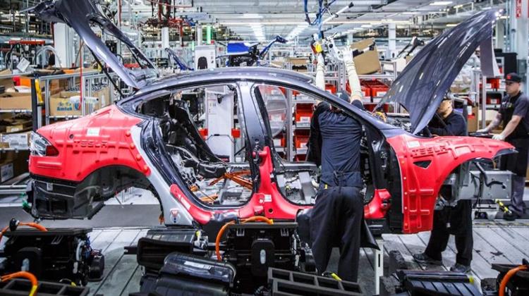 Tesla: Οι ΗΠΑ Προηγούνται της ΕΕ στον Αγώνα Επιδοτήσεων