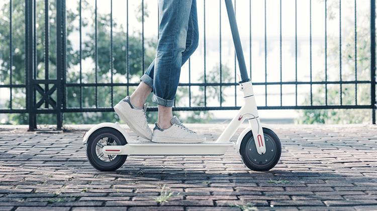 Παρίσι: Απαγορεύονται Από 1ης Σεπτεμβρίου τα Ηλεκτρικά Πατίνια Μετά Από Δημοψήφισμα