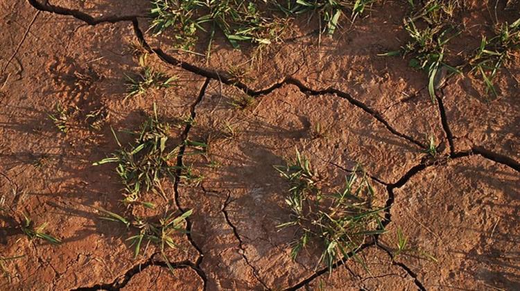 Η Μόσχα Προσπαθεί να Αντιμετωπίσει τη Λειψυδρία στην Ανατ. Ουκρανία