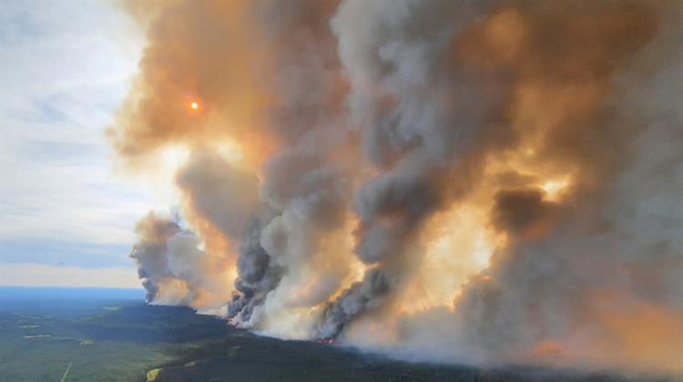 14 Δασικές Πυρκαγιές στον Καναδά – 16.000 Κάτοικοι Απομακρύνθηκαν Από τα Σπίτια τους