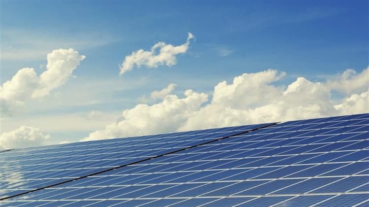 Οικονομική Ενίσχυση στις Βρετανικές Επιχειρήσεις για Καθαρή Ενέργεια