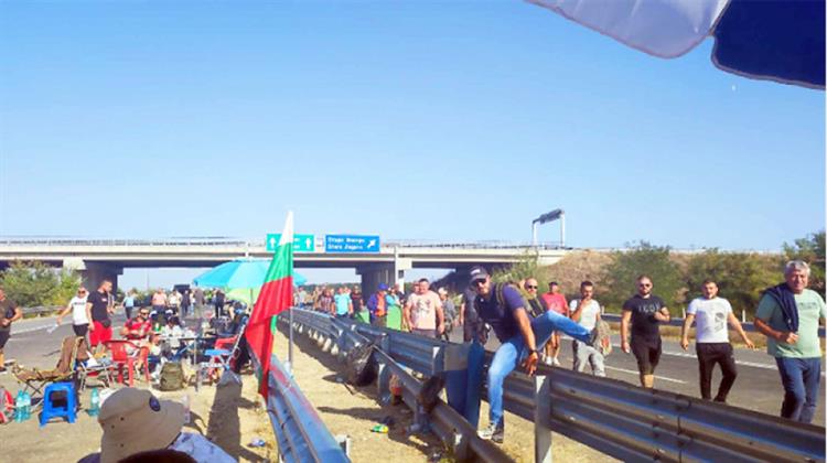 Βουλγαρία: Οι Ανθρακωρύχοι και οι Εργαζόμενοι στην Ενέργεια Συνεχίζουν να Μπλοκάρουν Δρόμους