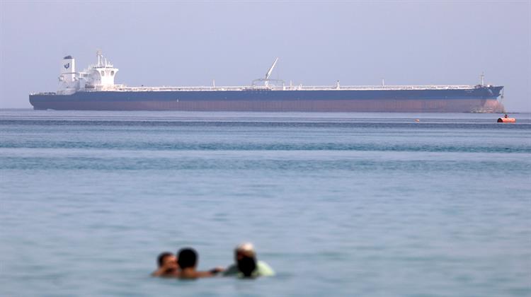 Ναυτιλία: Οι Ευρωπαίοι Εφοπλιστές και Ναυτικοί Ανησυχούν για τις Επιθέσεις σε Πλοία στην Ερυθρά Θάλασσα