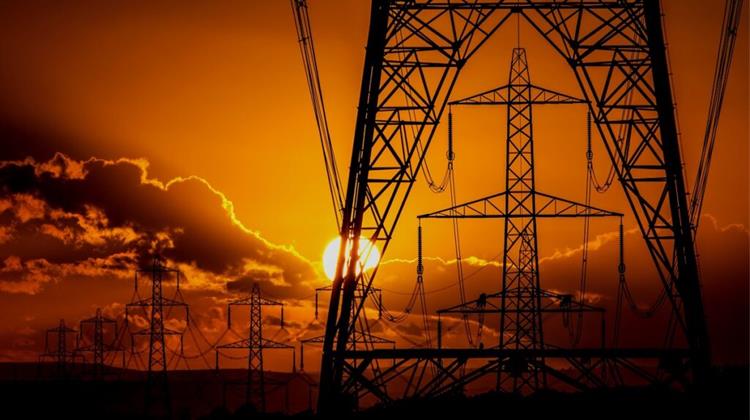 Η Αύξηση 25% στη Ζήτηση Ηλεκτρισμού Εντείνει την Πίεση στις Τιμές του Ρεύματος