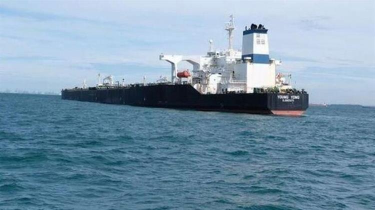 Ο Στόλος με τα Σκιώδη Δεξαμενόπλοια της Ρωσίας Αντιμετωπίζει Προβλήματα