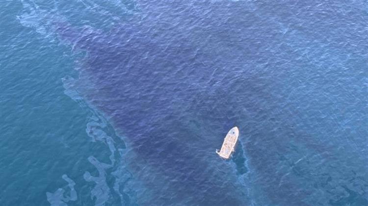 ΗΠΑ: Πετρελαιοκηλίδα στα Ανοικτά της Καλιφόρνια Ίσως Ήταν από Φυσική Διαρροή