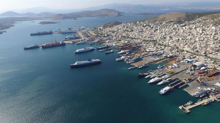 ΟΛΠ: Δύο Νέοι Ναυπηγικοί Γερανοί Κατέφθασαν στον Πειραιά για τη Ναυπηγοεπισκευαστική Ζώνη Περάματος