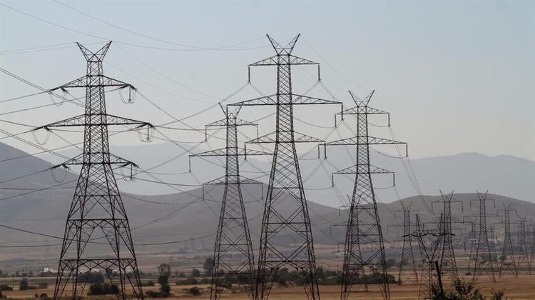 Σκυλακάκης: Οι Καταναλωτές να Φύγουν Από Παρόχους που Προχώρησαν σε Υπερβολικές Αυξήσεις