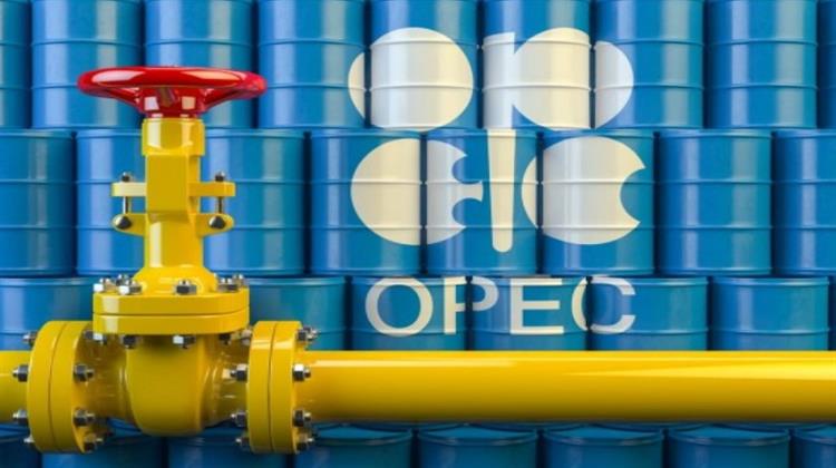 Πετρέλαιο: Συνέχεια της Ανόδου Καθώς Μειώνονται τα Αποθέματα Αργού στις ΗΠΑ