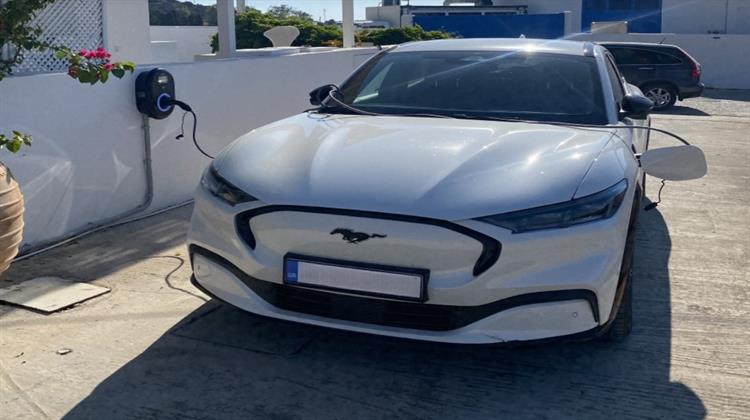 Aria Hotels: Εγκατάσταση του 1ου φορτιστή ηλεκτρικών αυτοκινήτων στην Κίμωλο