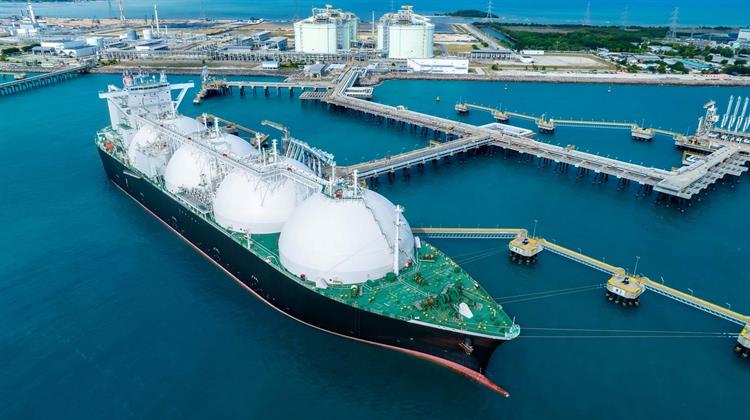 Egypt Signs Long-Term Deal for Terminal to Extend LNG Imports