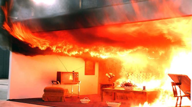 Έρευνα: Πάνω Από Ένα Δισεκατομμύριο Άνθρωποι Βιώνουν Ατμοσφαιρική Ρύπανση Από Πυρκαγιές σε Εσωτερικούς Χώρους